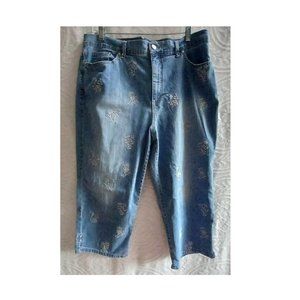Gloria Vanderbilt Amanda Sz 14 Embroidered Cropped Med Wash Denim Jeans  T-326